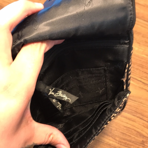 ❗️SALE❗️Vera Bradley Crossbody purse - Picture 5 of 7